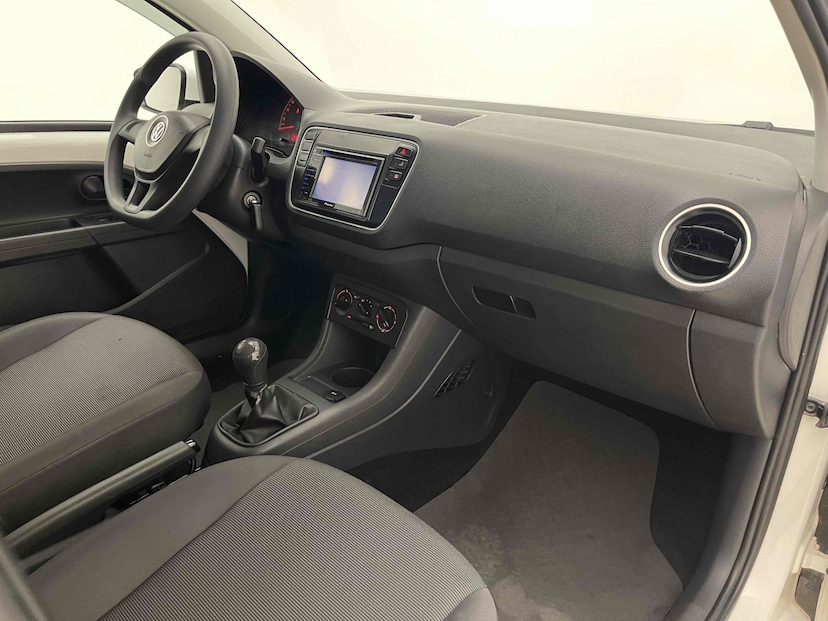 Foto do veículo VOLKSWAGEN UP 1.0 MPI TAKE UP 12V FLEX 4P MANUAL 2018 58.585 KM 45.900,00