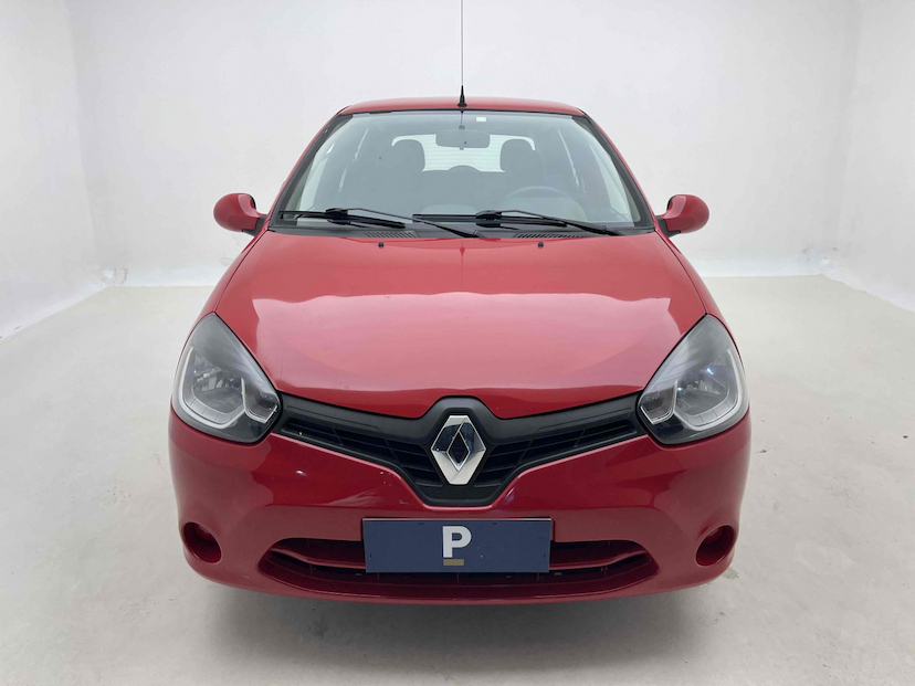 Foto do veículo RENAULT CLIO 1.0 EXPRESSION 16V FLEX 4P MANUAL 2016 70.866 KM 34.900,00