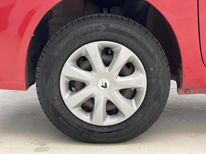 Foto do veículo RENAULT CLIO 1.0 EXPRESSION 16V FLEX 4P MANUAL 2016 70.866 KM 34.900,00