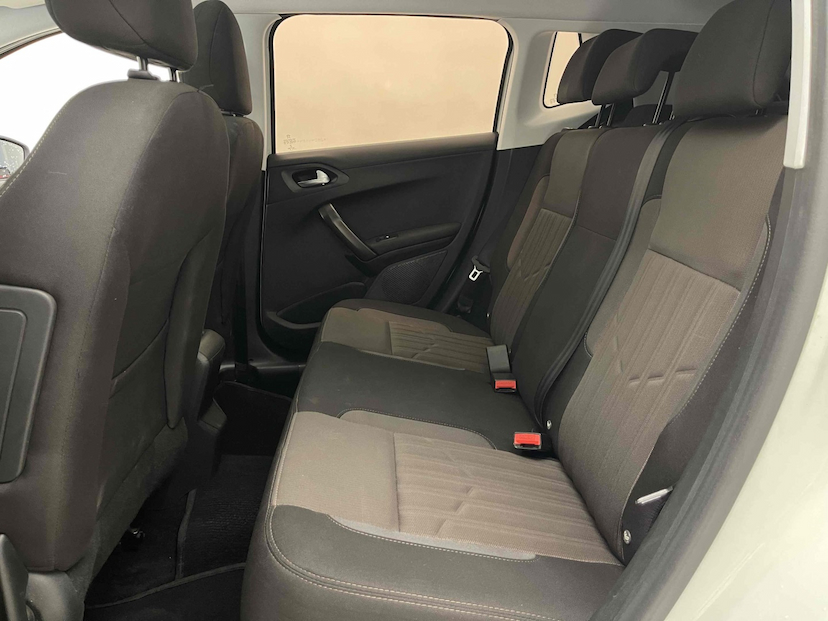 Foto do veículo PEUGEOT 2008 1.6 16V FLEX GRIFFE 4P AUTOMÁTICO 2018 51.825 KM 69.900,00