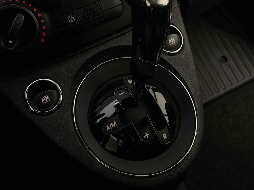 Foto do veículo FIAT 500 1.4 CULT 8V FLEX 2P AUTOMATIZADO 2012 44.821 KM 45.900,00