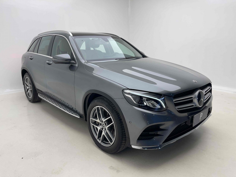 Foto do veículo MERCEDES-BENZ GLC 250 2.0 CGI GASOLINA SPORT 4MATIC 9G-TRONIC 2019 56.928 KM 199.900,00