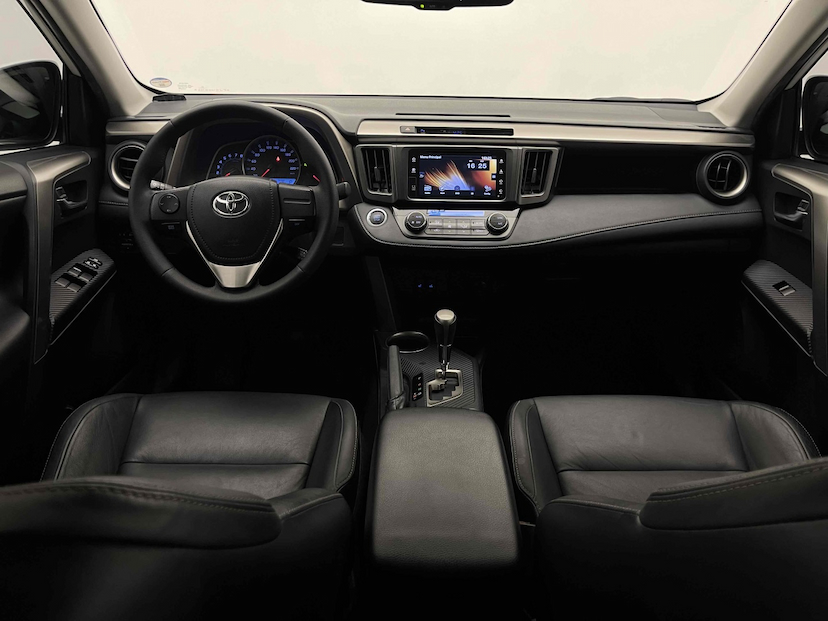 Foto do veículo TOYOTA RAV4 2.0 4X2 16V GASOLINA 4P AUTOMÁTICO 2015 82.526 KM 87.900,00