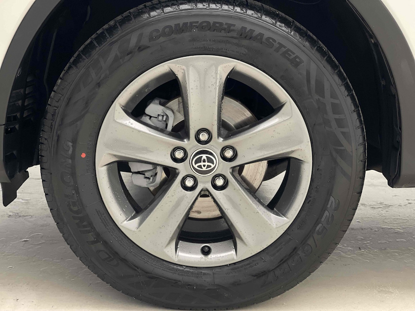 Foto do veículo TOYOTA RAV4 2.0 4X2 16V GASOLINA 4P AUTOMÁTICO 2015 82.526 KM 87.900,00
