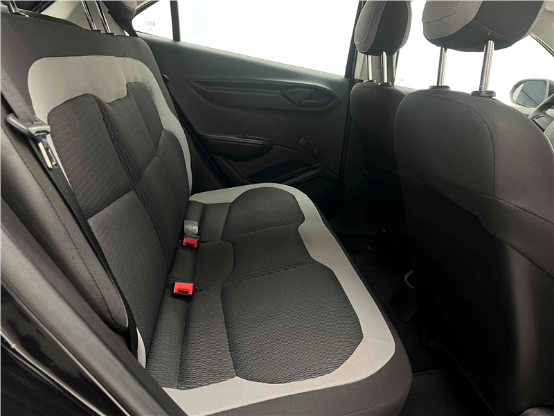 Foto do veículo CHEVROLET ONIX 1.0 MPFI LS 8V FLEX 4P MANUAL 2016 98.487 KM 42.900,00