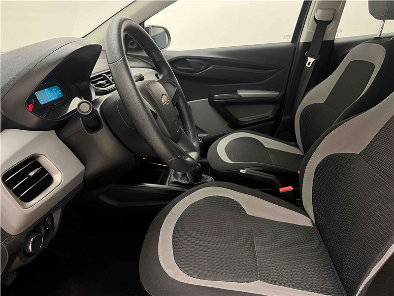 Foto do veículo CHEVROLET ONIX 1.0 MPFI LS 8V FLEX 4P MANUAL 2016 98.487 KM 42.900,00