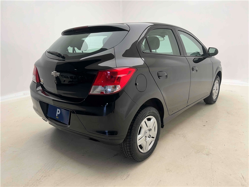 Foto do veículo CHEVROLET ONIX 1.0 MPFI LS 8V FLEX 4P MANUAL 2016 98.487 KM 42.900,00