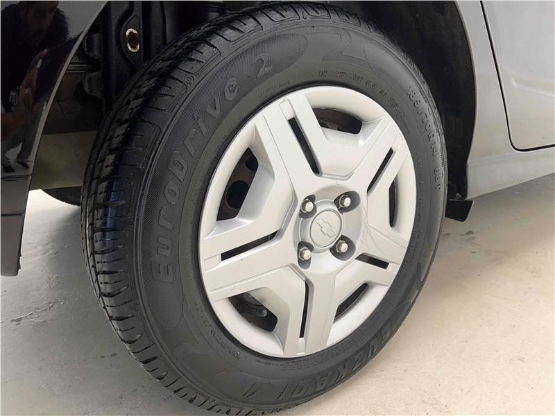 Foto do veículo CHEVROLET ONIX 1.0 MPFI LS 8V FLEX 4P MANUAL 2016 98.487 KM 42.900,00