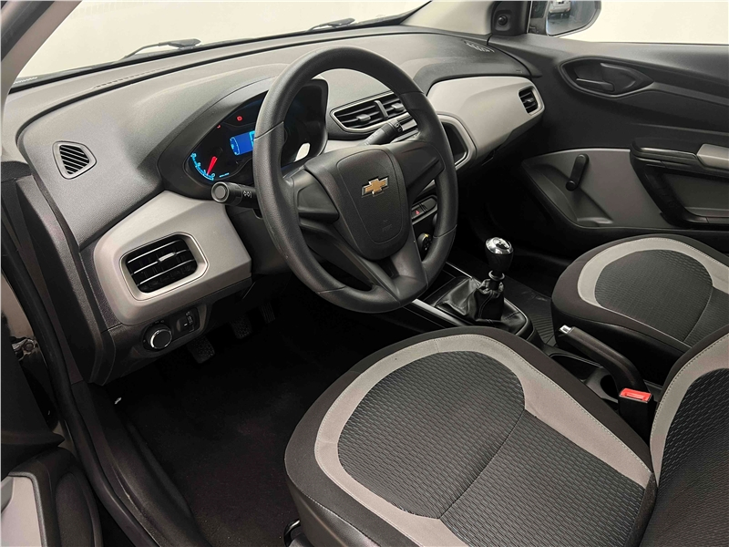 Foto do veículo CHEVROLET ONIX 1.0 MPFI LS 8V FLEX 4P MANUAL 2016 98.487 KM 42.900,00