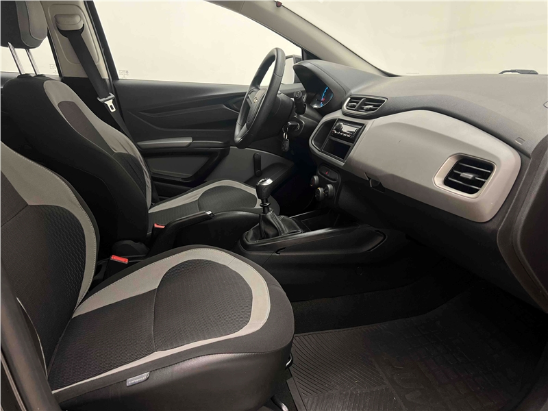 Foto do veículo CHEVROLET ONIX 1.0 MPFI LS 8V FLEX 4P MANUAL 2016 98.487 KM 42.900,00