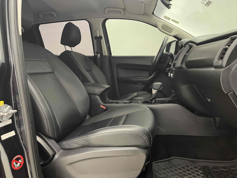 Foto do veículo FORD RANGER 2.2 BLACK 4X2 CD 16V DIESEL 4P AUTOMÁTICO 2022 80.000 KM 151.900,00