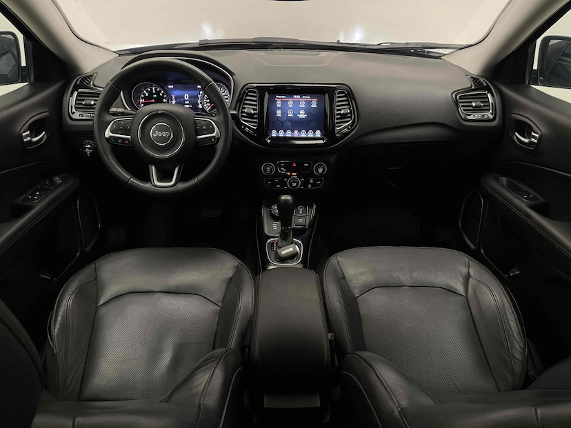 Foto do veículo JEEP COMPASS 2.0 16V DIESEL LIMITED 4X4 AUTOMÁTICO 2018 62.924 KM 118.900,00