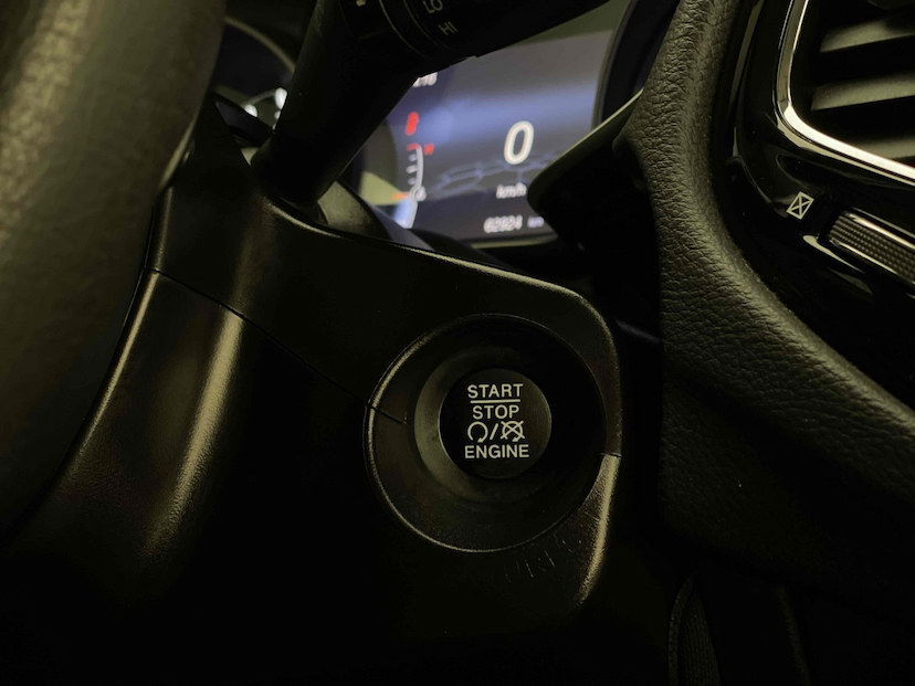 Foto do veículo JEEP COMPASS 2.0 16V DIESEL LIMITED 4X4 AUTOMÁTICO 2018 62.924 KM 118.900,00