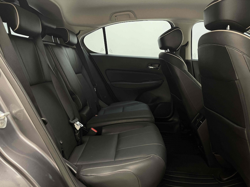 Foto do veículo HONDA CITY 1.5 I-VTEC FLEX HATCH TOURING CVT 2023 17.899 KM 119.900,00