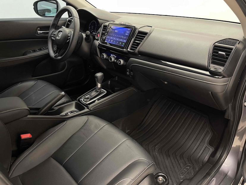 Foto do veículo HONDA CITY 1.5 I-VTEC FLEX HATCH TOURING CVT 2023 17.899 KM 119.900,00