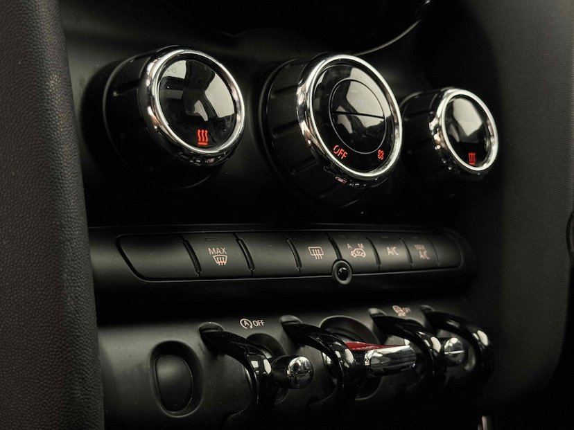 Foto do veículo MINI COOPER 2.0 S EXCLUSIVE 16V TURBO GASOLINA 4P AUTOMÁTICO 2017 61.105 KM 112.900,00