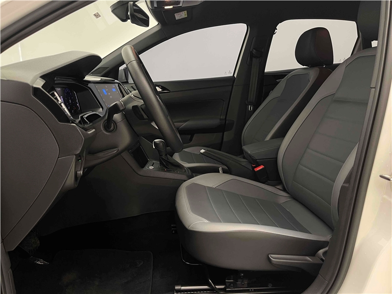 Foto do veículo VOLKSWAGEN NIVUS 1.0 200 TSI TOTAL FLEX HIGHLINE AUTOMÁTICO 2021 14.172 KM 114.900,00