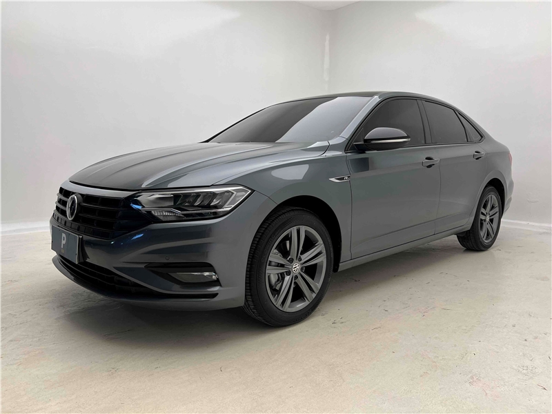 Foto do veículo VOLKSWAGEN JETTA 1.4 250 TSI TOTAL FLEX R-LINE TIPTRONIC 2019 46.834 KM 123.900,00