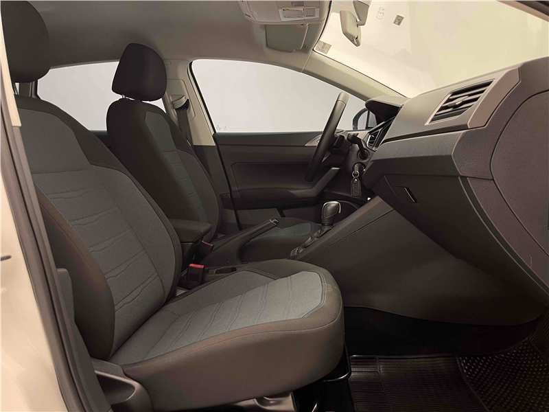 Foto do veículo VOLKSWAGEN NIVUS 1.0 200 TSI TOTAL FLEX COMFORTLINE AUTOMÁTICO 2022 27.006 KM 111.900,00