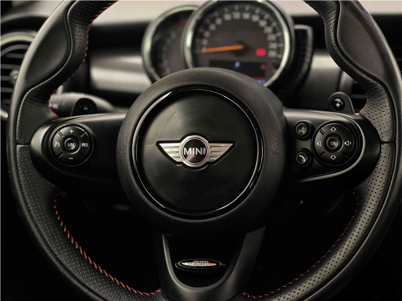 Foto do veículo MINI COOPER 2.0 S EXCLUSIVE 16V TURBO GASOLINA 4P AUTOMÁTICO 2015 83.021 KM 104.900,00