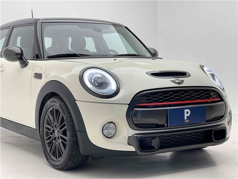 Foto do veículo MINI COOPER 2.0 S EXCLUSIVE 16V TURBO GASOLINA 4P AUTOMÁTICO 2015 83.021 KM 104.900,00