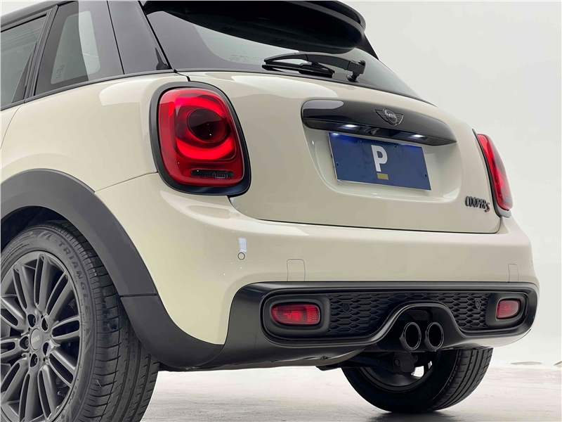 Foto do veículo MINI COOPER 2.0 S EXCLUSIVE 16V TURBO GASOLINA 4P AUTOMÁTICO 2015 83.021 KM 104.900,00
