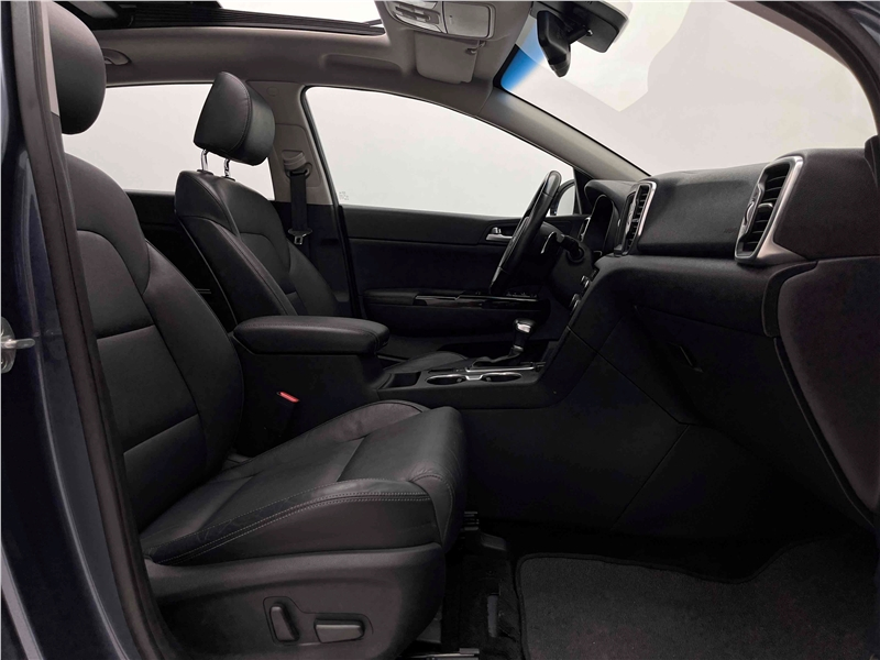 Foto do veículo KIA SPORTAGE 2.0 EX 4X2 16V FLEX 4P AUTOMÁTICO 2017 46.258 KM 119.900,00