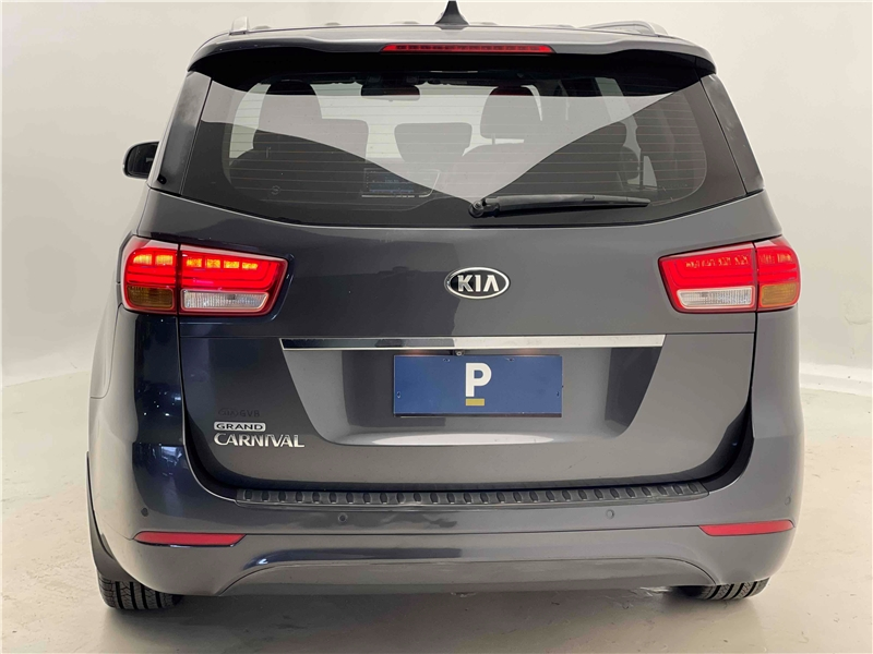 Foto do veículo KIA CARNIVAL 3.3 EX V6 24V GASOLINA 4P AUTOMATICO 2016 78.626 KM 205.900,00