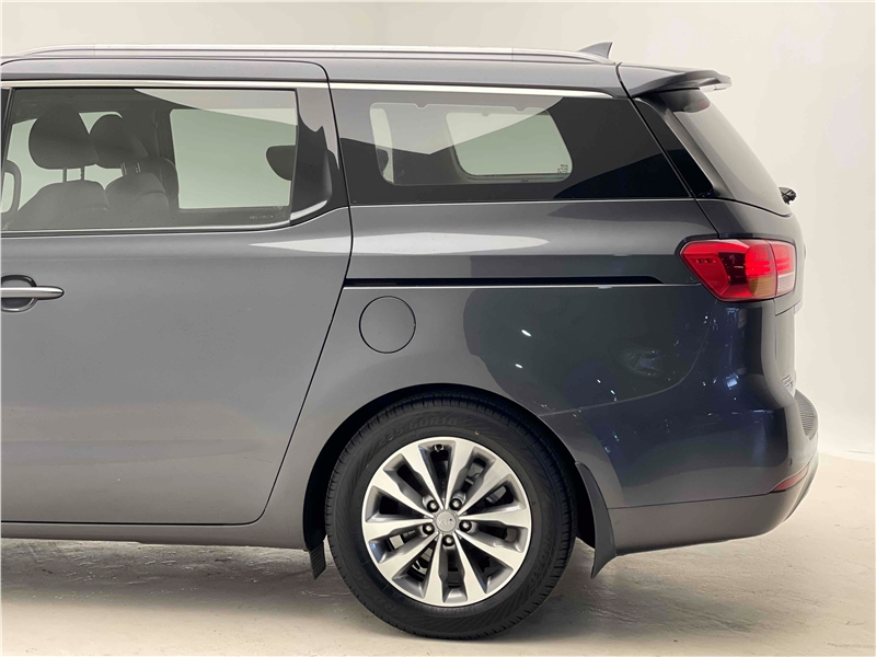 Foto do veículo KIA CARNIVAL 3.3 EX V6 24V GASOLINA 4P AUTOMATICO 2016 78.626 KM 205.900,00