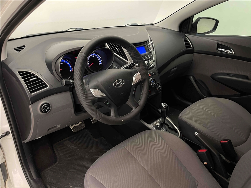 Foto do veículo HYUNDAI HB20X 1.6 16V PREMIUM FLEX 4P AUTOMÁTICO 2014 87.478 KM 54.900,00