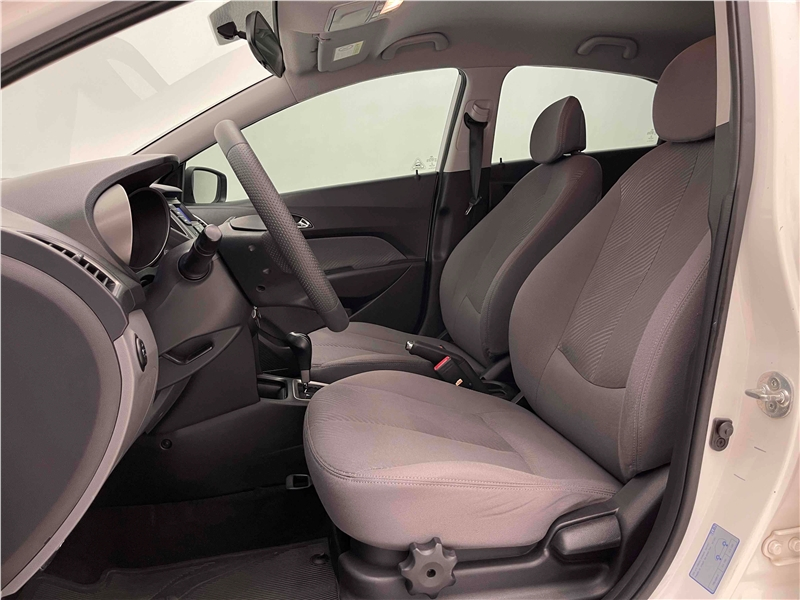 Foto do veículo HYUNDAI HB20X 1.6 16V PREMIUM FLEX 4P AUTOMÁTICO 2014 87.478 KM 54.900,00
