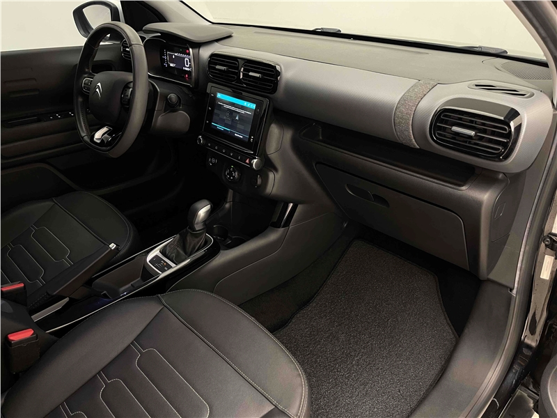 Foto do veículo CITROEN C4 CACTUS 1.6 THP FLEX SHINE PACK EAT6 2022 15.825 KM 104.900,00