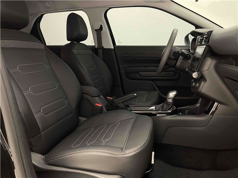 Foto do veículo CITROEN C4 CACTUS 1.6 THP FLEX SHINE PACK EAT6 2022 15.825 KM 104.900,00