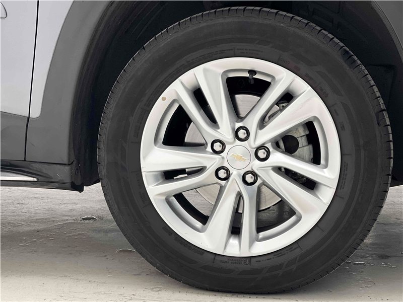 Foto do veículo CHEVROLET TRACKER 1.0 TURBO FLEX LT AUTOMÁTICO 2022 19.128 KM 108.900,00