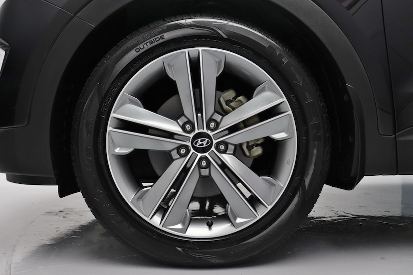 Foto do veículo Hyundai GRAND SANTA FÉ  2016 75.380 KM R$ 148.000,00