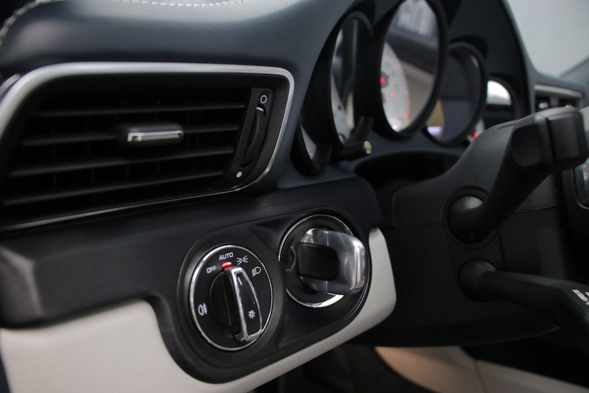 Foto do veículo PORSCHE 911  2019 11.580 KM R$ 1.350.000,00