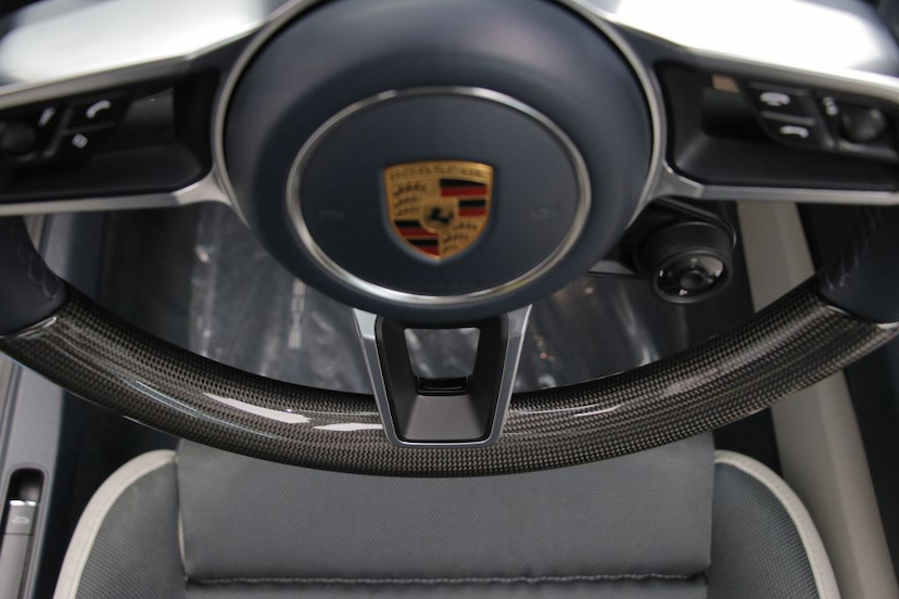 Foto do veículo PORSCHE 911  2019 11.580 KM R$ 1.350.000,00