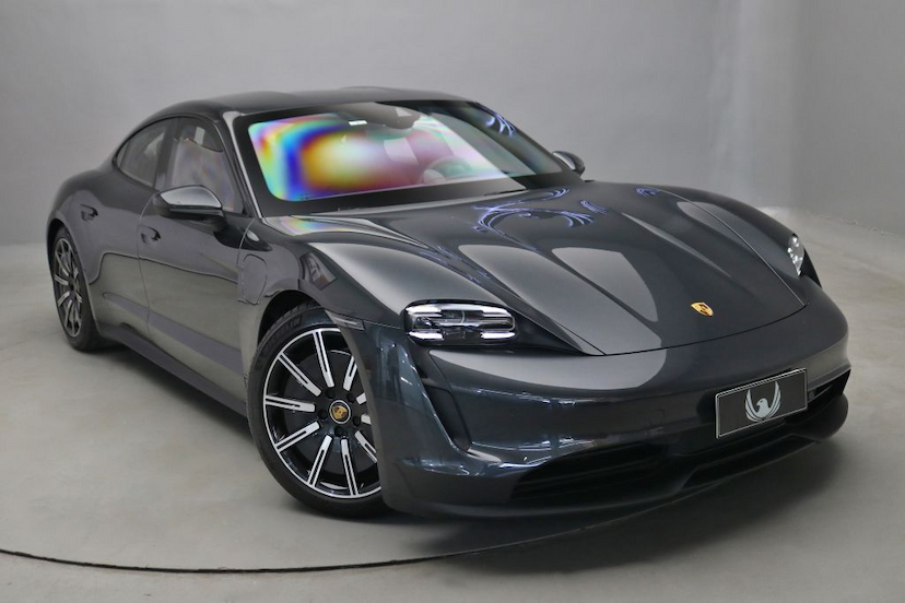 Foto do veículo PORSCHE TAYCAN  2021 21.300 KM Sob Consulta