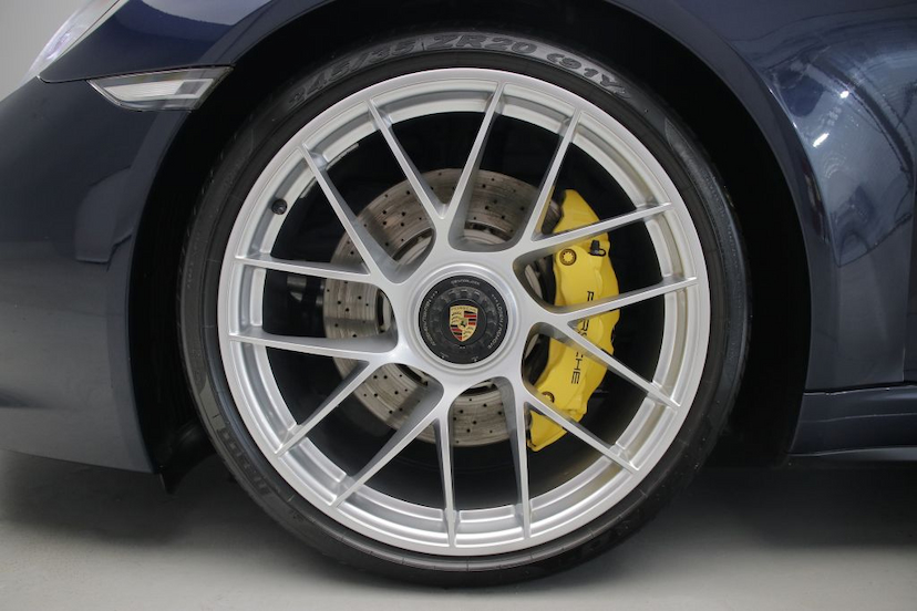 Foto do veículo PORSCHE 911  2019 11.580 KM R$ 1.350.000,00