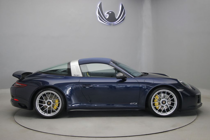 Foto do veículo PORSCHE 911  2019 11.580 KM R$ 1.350.000,00