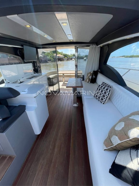 Foto do veículo Triton Yachts 52 HT  2019  Sob Consulta