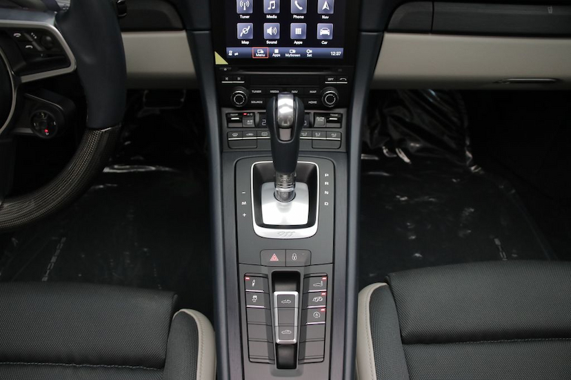 Foto do veículo PORSCHE 911  2019 11.580 KM R$ 1.350.000,00