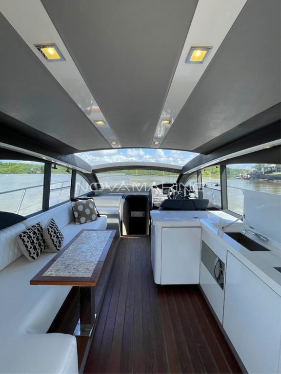 Foto do veículo Triton Yachts 52 HT  2019  Sob Consulta