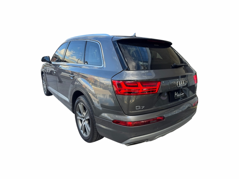 Foto do veículo AUDI Q7 3.0 V6 TDI DIESEL PERFORMANCE TIPTRONIC 2019 99.700 KM R$ 229.900,00