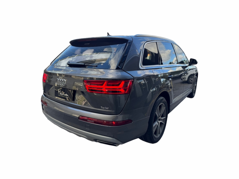 Foto do veículo AUDI Q7 3.0 V6 TDI DIESEL PERFORMANCE TIPTRONIC 2019 99.700 KM R$ 229.900,00