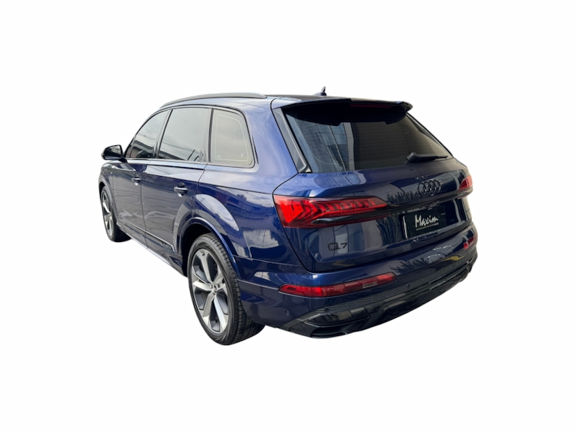 Foto do veículo AUDI Q7 3.0 55 TFSI GASOLINA PERFORMANCE QUATTRO TIPTRONIC 2023 44.033 KM R$ 389.900,00