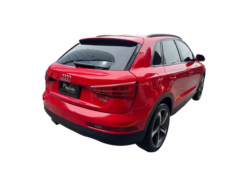 Foto do veículo AUDI Q3 1.4 TFSI AMBIENTE GASOLINA 4P S TRONIC 2016 138.000 KM R$ 79.900,00