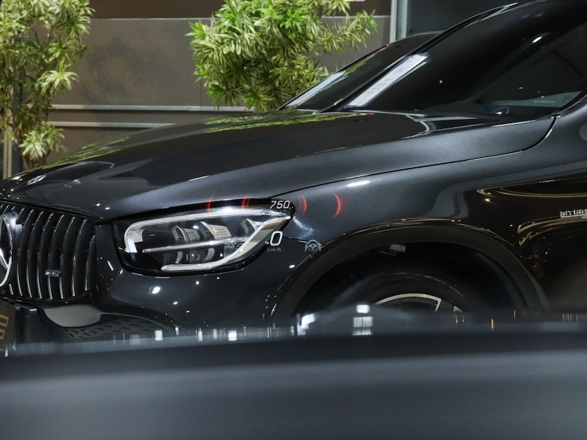 Foto do veículo MERCEDES-BENZ C 300 2.0 EQ BOOST HÍBRIDO AMG LINE 9G-TRONIC 2022 30.990 KM R$ 299.000,00