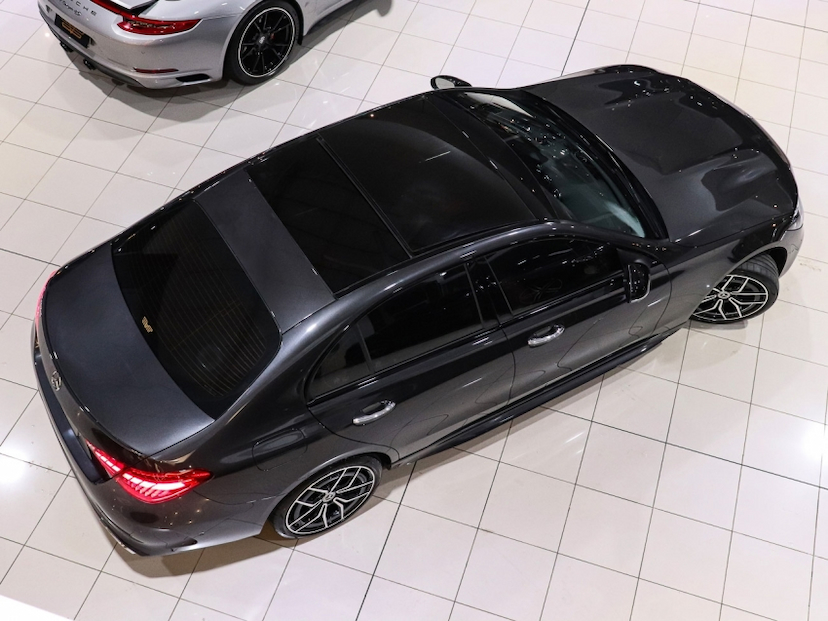 Foto do veículo MERCEDES-BENZ C 300 2.0 EQ BOOST HÍBRIDO AMG LINE 9G-TRONIC 2022 30.990 KM R$ 299.000,00