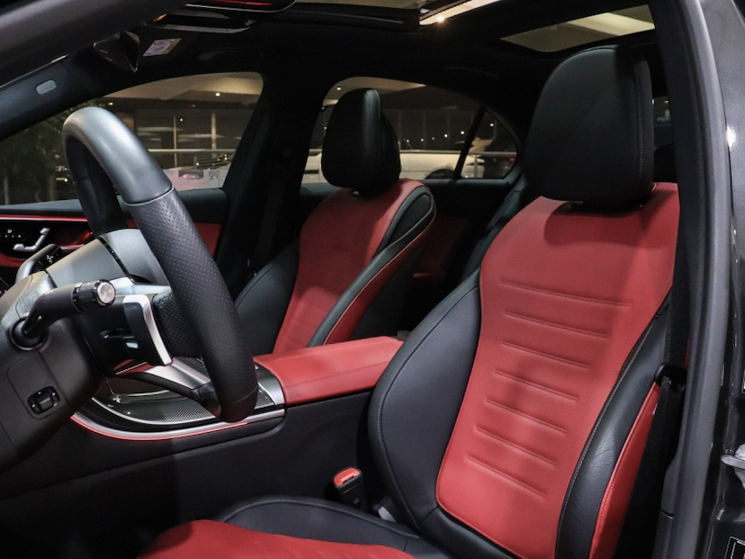Foto do veículo MERCEDES-BENZ C 300 2.0 EQ BOOST HÍBRIDO AMG LINE 9G-TRONIC 2022 30.990 KM R$ 299.000,00